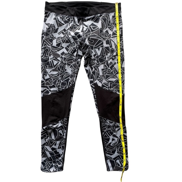 The North Face Women’s Leggings Large Gray Black Geo Motus Tight III FlashDry - Picture 7 of 10
